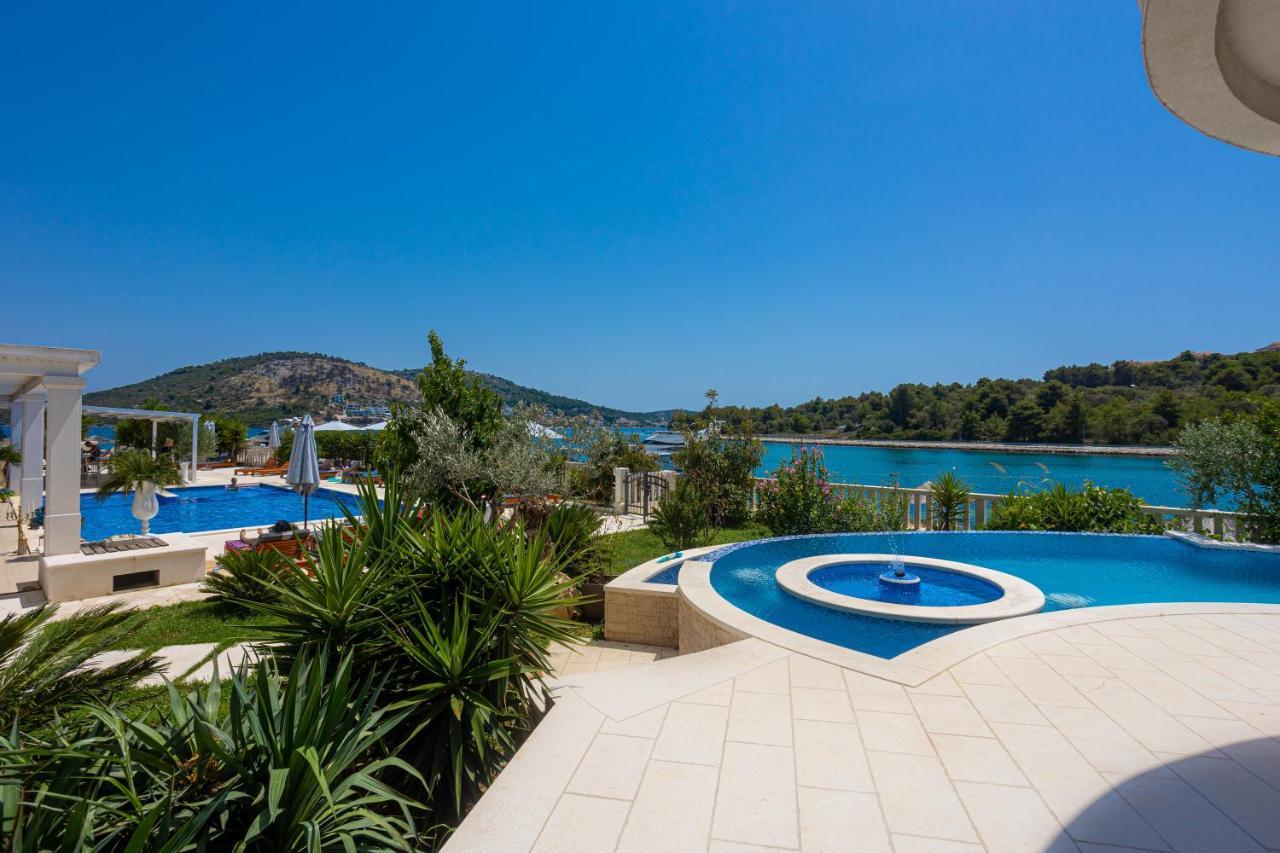 Hotel Perla Rogoznica  Ngoại thất bức ảnh